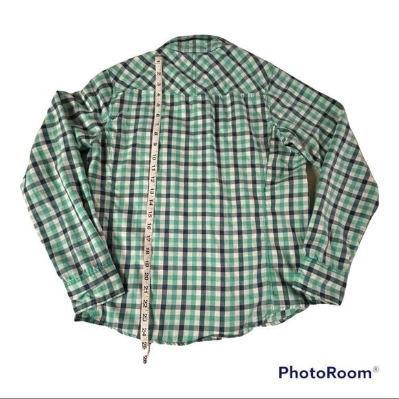 The North Face button down plaid shirt - Picture 2 of 9